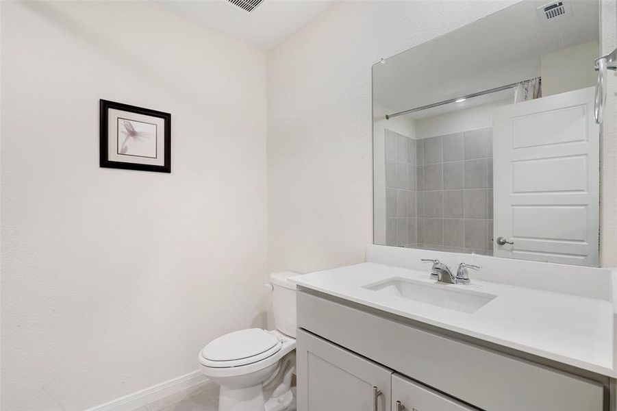 Furnished interior view inside a new home in , Lavon (Image 5).