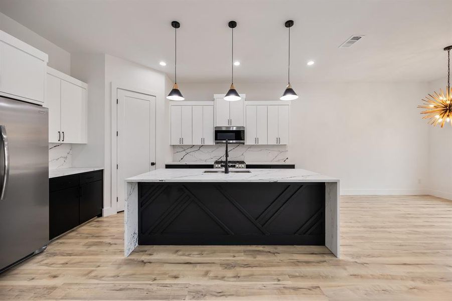 Furnished interior view inside a new home in , Dallas (Image 7).