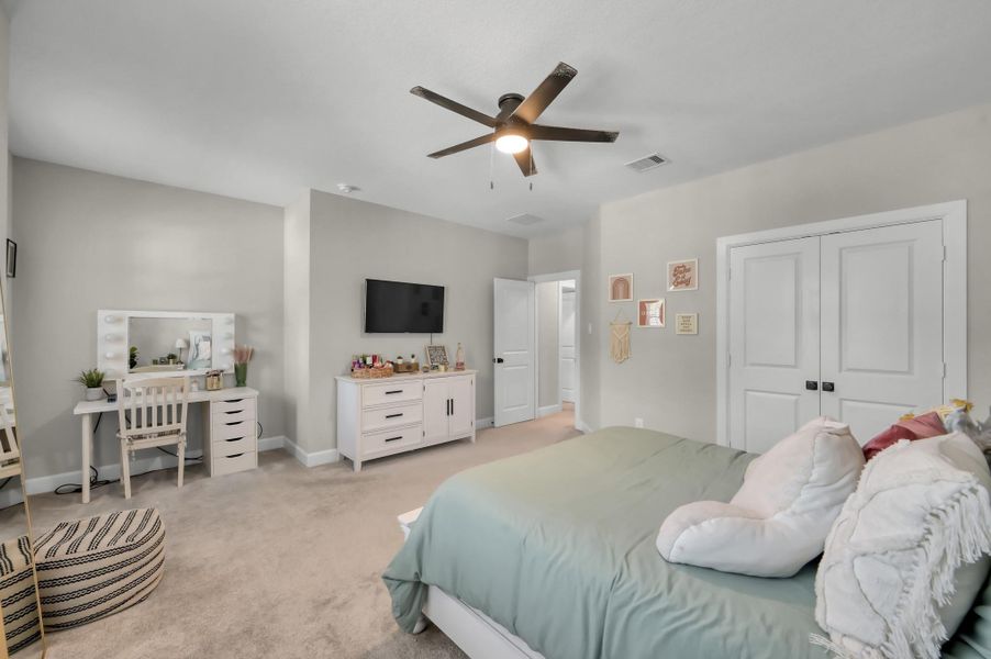 Furnished interior view inside a new home in The Woodlands Hills 60’, Willis (Image 12).