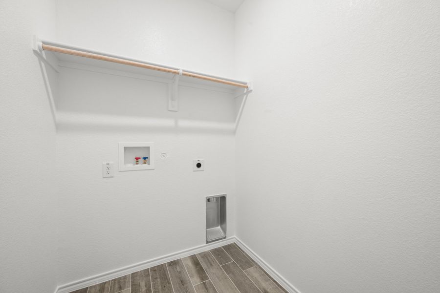 Spacious, unfurnished interior of a new home in Waterford Park, Weatherford (Image 26). Spacious, unfurnished interior of a new home in Waterford Park, Weatherford (Image 26).