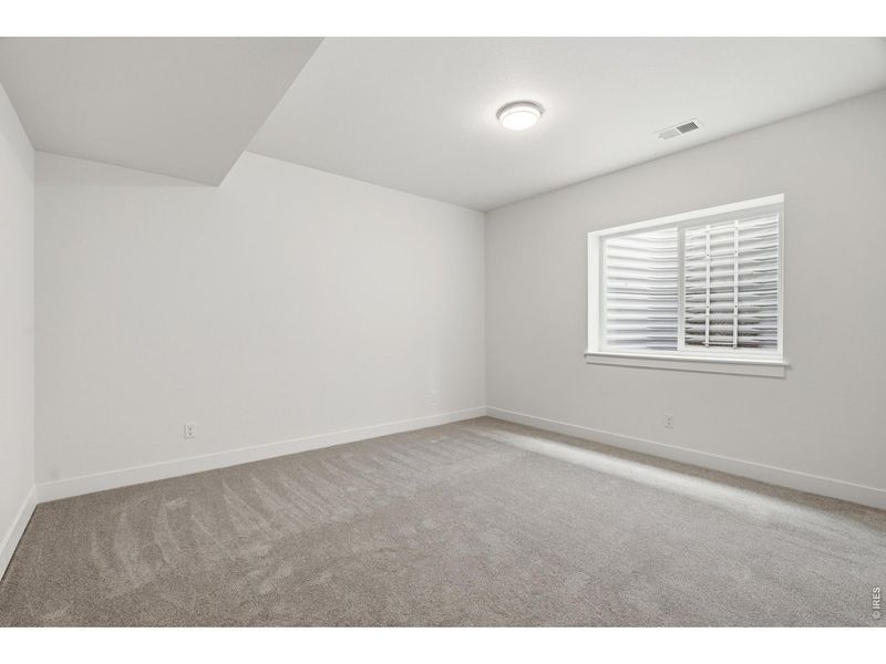 Spacious, unfurnished interior of a new home in , Windsor (Image 24).