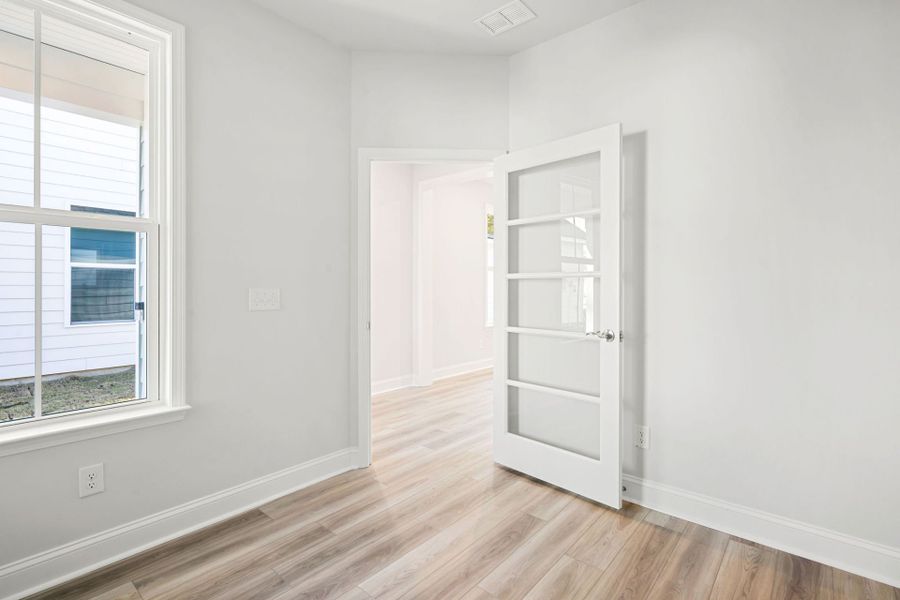 Spacious, unfurnished interior of a new home in Sun City Hilton Head, Bluffton (Image 15). Spacious, unfurnished interior of a new home in Sun City Hilton Head, Bluffton (Image 15).