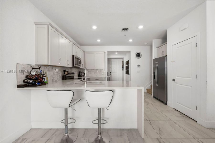 Furnished interior view inside a new home in , Pembroke Pines (Image 27). Furnished interior view inside a new home in , Pembroke Pines (Image 27).