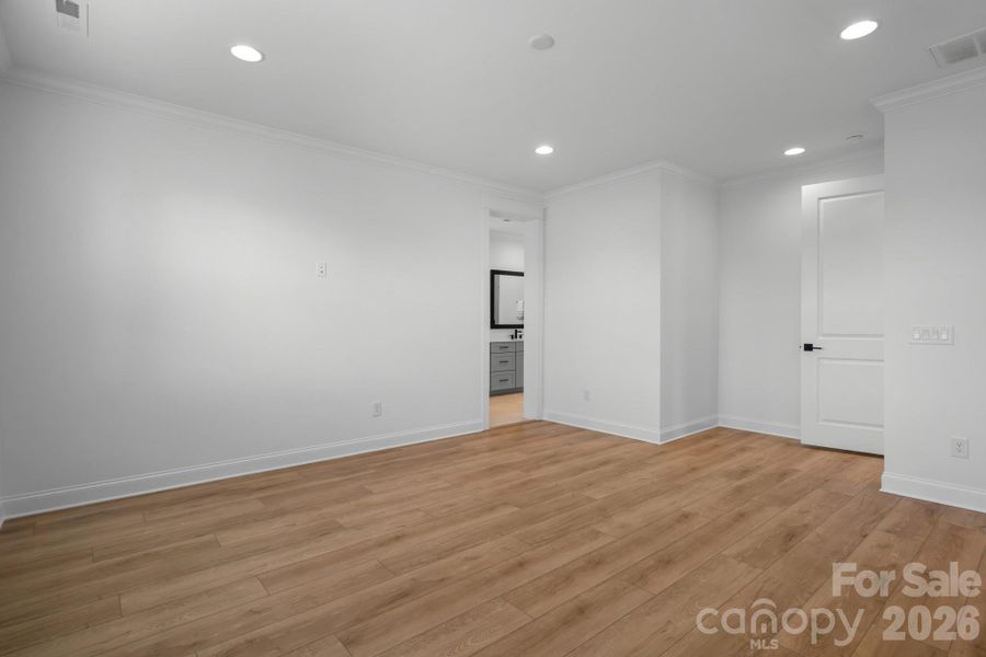 Spacious, unfurnished interior of a new home in Amara Chase, Huntersville (Image 23).