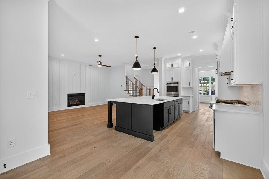 Furnished interior view inside a new home in Livingstone Park, Kennesaw (Image 32).
