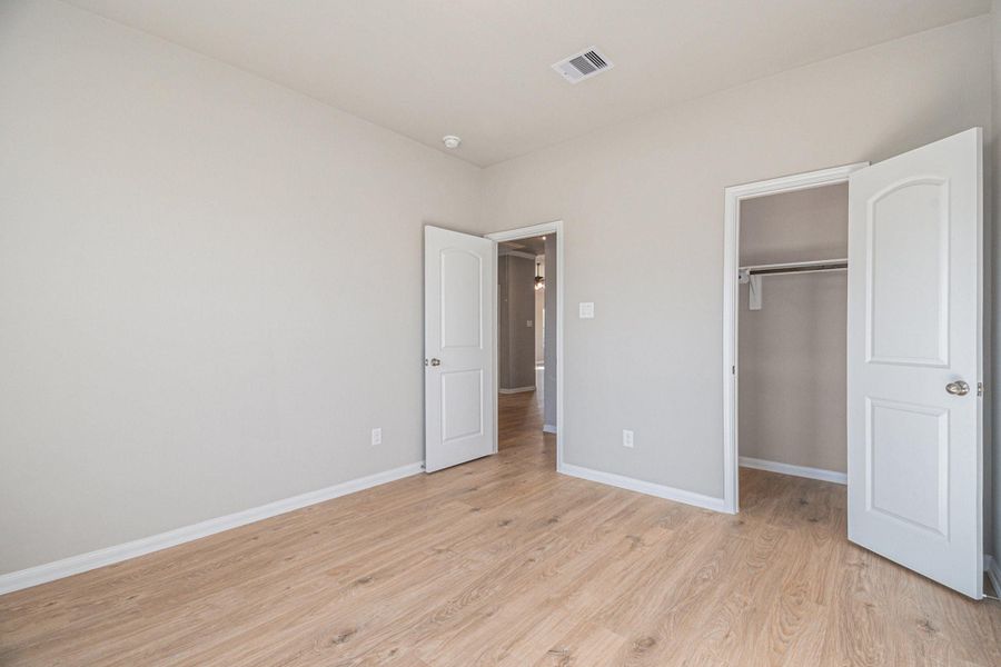 Spacious, unfurnished interior of a new home in Clear View Estates, Willis (Image 16).