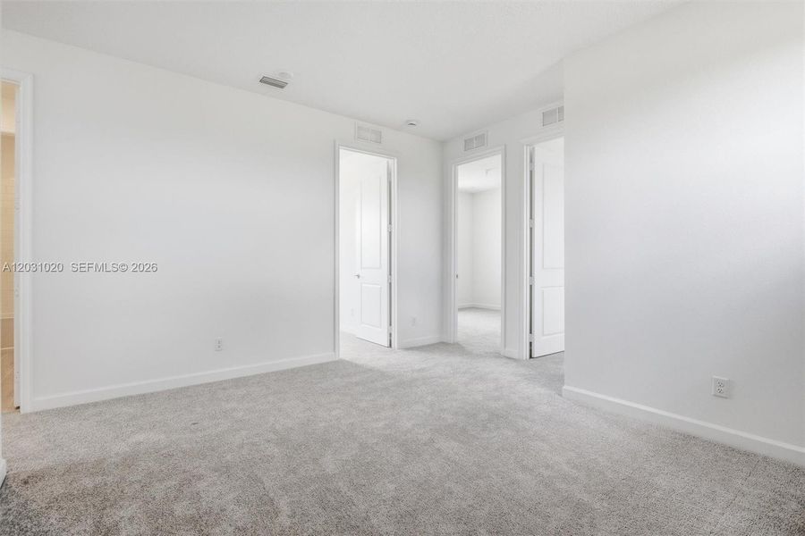 Spacious, unfurnished interior of a new home in Arden, Loxahatchee (Image 33).