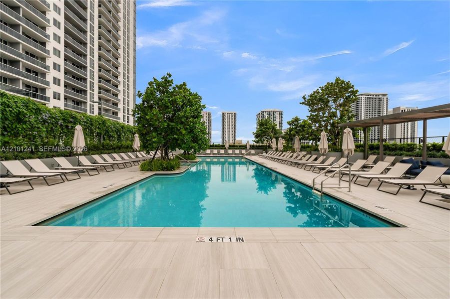 Condo located in Miami, FL showcasing its design and architecture (Image 26). Condo located in Miami, FL showcasing its design and architecture (Image 26).