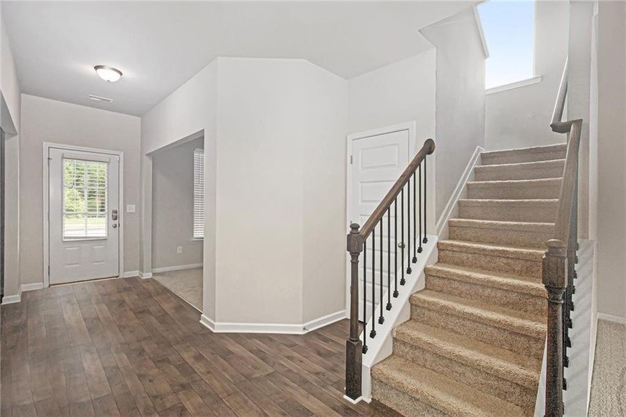 Spacious, unfurnished interior of a new home in Vineyard Park, Griffin (Image 10).