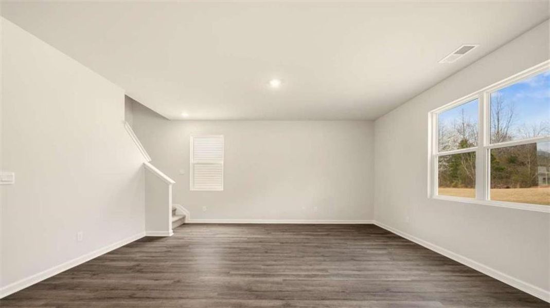 Spacious, unfurnished interior of a new home in Bridle Creek, Locust Grove (Image 28).