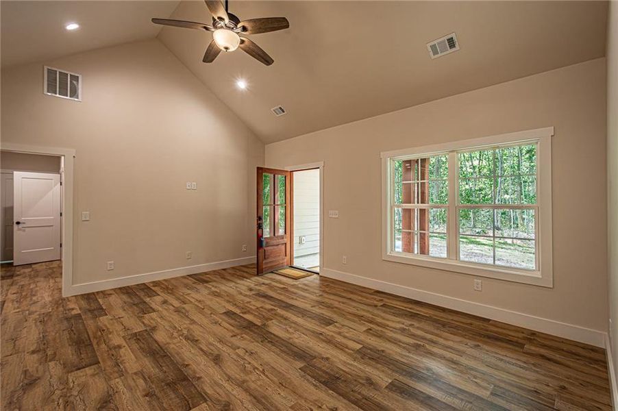 Spacious, unfurnished interior of a new home in , Dawsonville (Image 47).