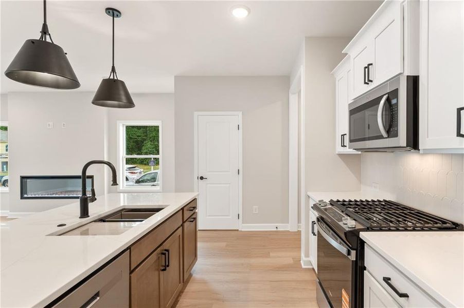 Furnished interior view inside a new home in East Park Village, Kennesaw (Image 7).