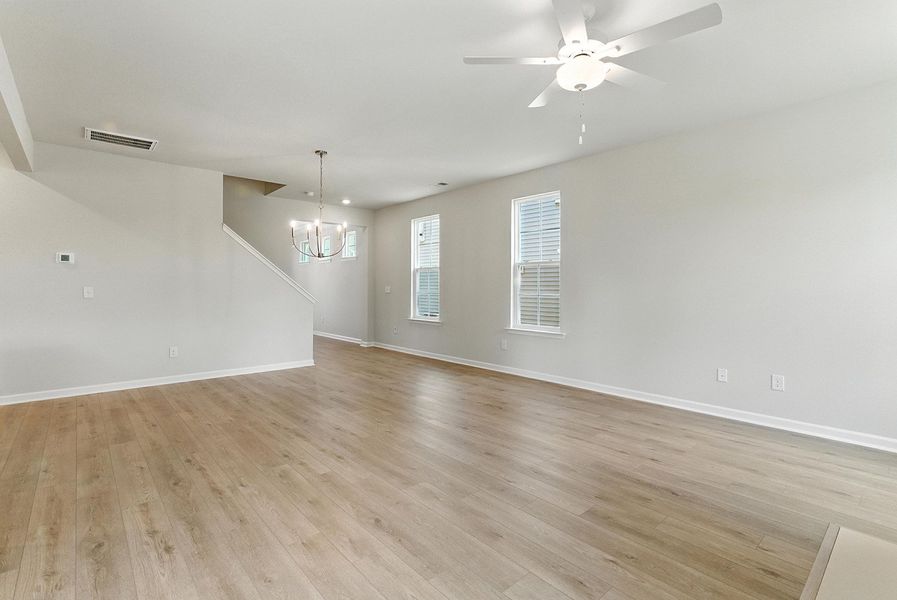 Spacious, unfurnished interior of a new home in Landmark Commons, Boiling Springs (Image 13).