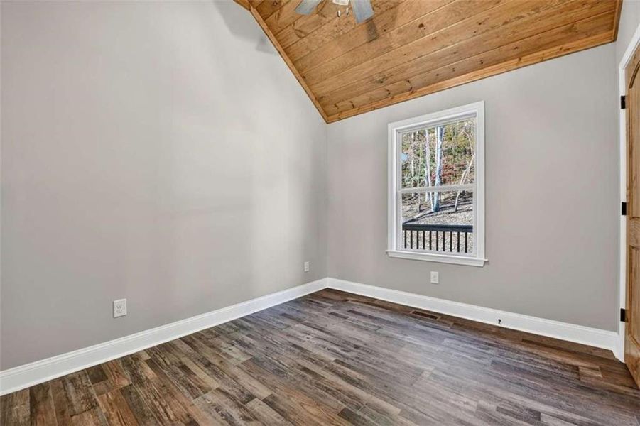 Spacious, unfurnished interior of a new home in , Ellijay (Image 15).