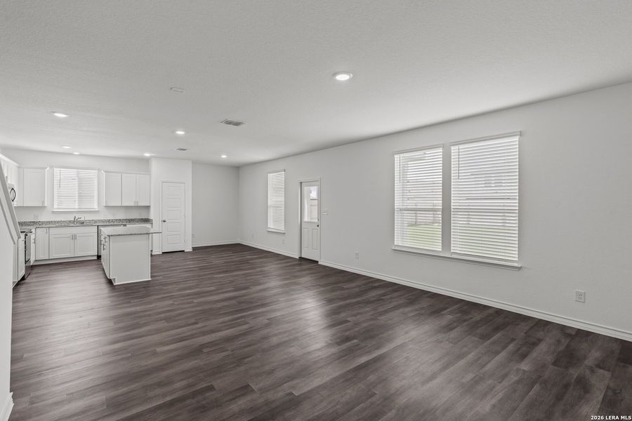 Spacious, unfurnished interior of a new home in Dove Song, Marion (Image 18).