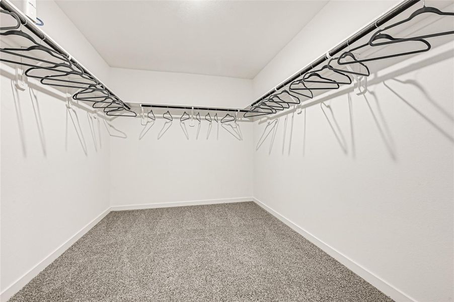 Spacious, unfurnished interior of a new home in Villarosa at Tamarron, Katy (Image 20). Spacious, unfurnished interior of a new home in Villarosa at Tamarron, Katy (Image 20).