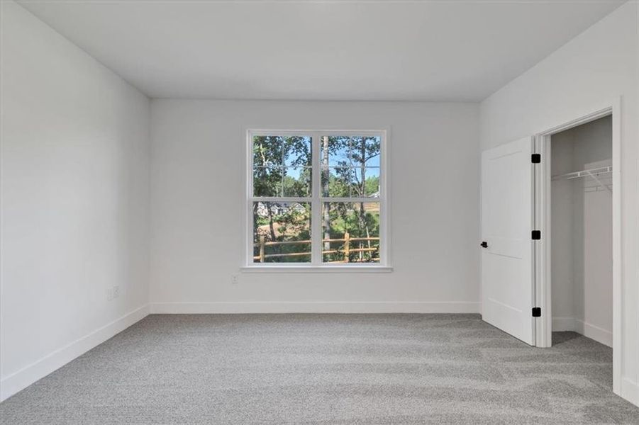 Spacious, unfurnished interior of a new home in Tuscany Hills, Douglasville (Image 24).