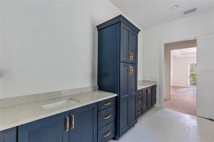 Spacious, unfurnished interior of a new home in , Tampa (Image 38). Spacious, unfurnished interior of a new home in , Tampa (Image 38).