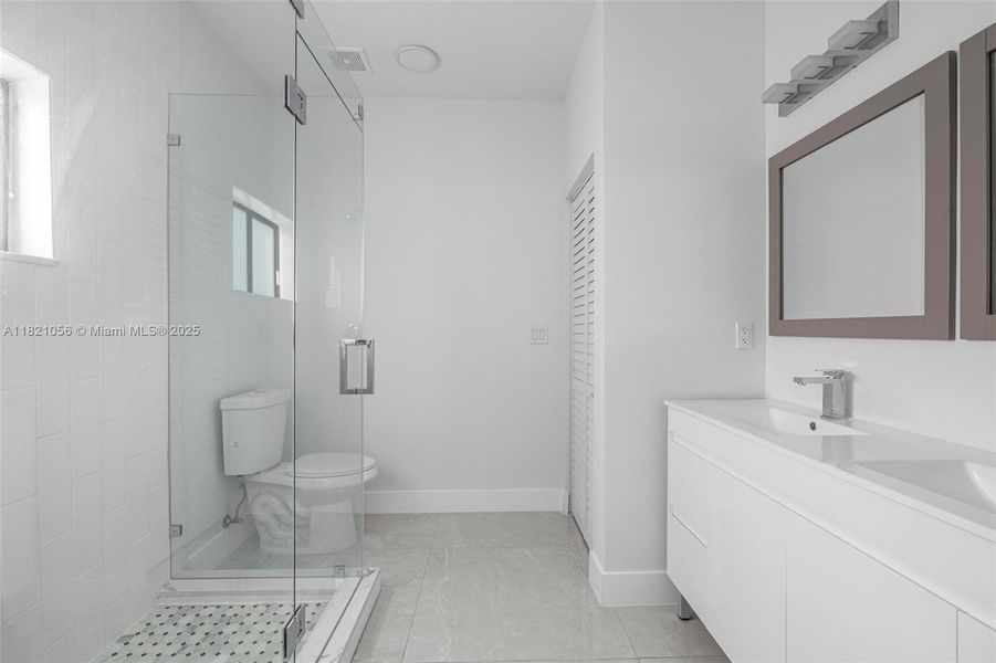 Furnished interior view inside a new home in , Cutler Bay (Image 10).