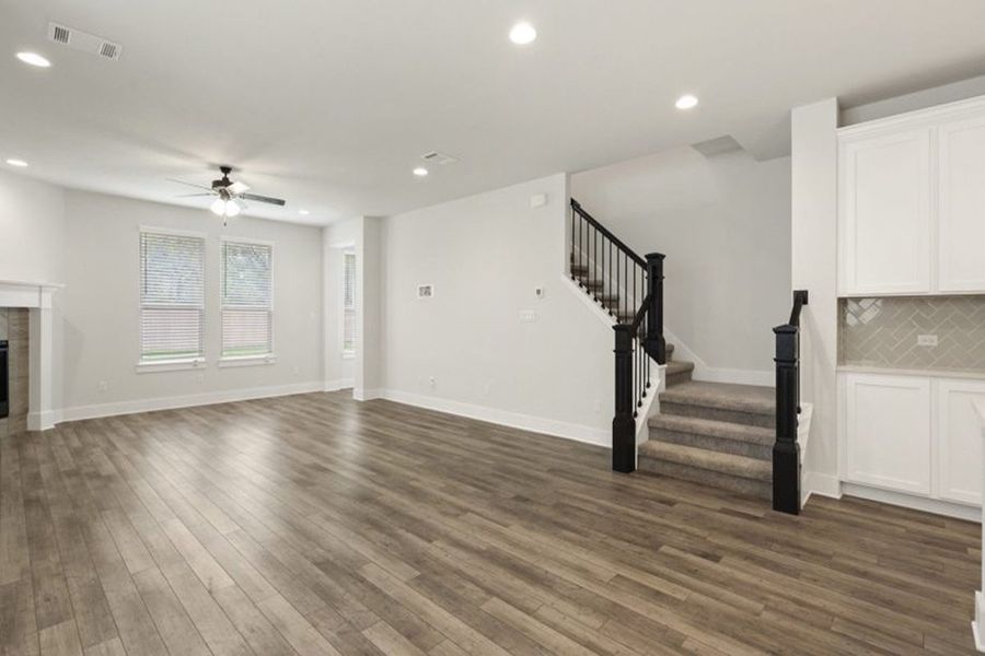 Representative unfurnished interior of a home built from the Greenbriar by Pacesetter Homes in Orchard Ridge, Liberty Hill (Image 39). Representative unfurnished interior of a home built from the Greenbriar by Pacesetter Homes in Orchard Ridge, Liberty Hill (Image 39).