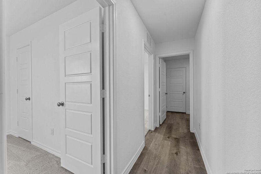 Spacious, unfurnished interior of a new home in Meadows at Clear Springs, New Braunfels (Image 17). Spacious, unfurnished interior of a new home in Meadows at Clear Springs, New Braunfels (Image 17).