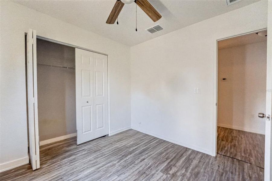 Spacious, unfurnished interior of a new home in , Ocala (Image 15).