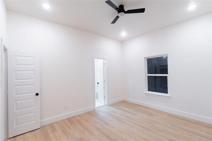 Spacious, unfurnished interior of a new home in , Trinidad (Image 20).