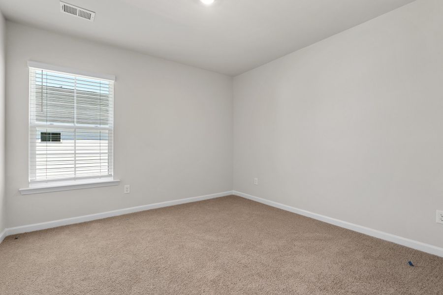 Spacious, unfurnished interior of a new home in Forts Ridge, Pelion (Image 24).