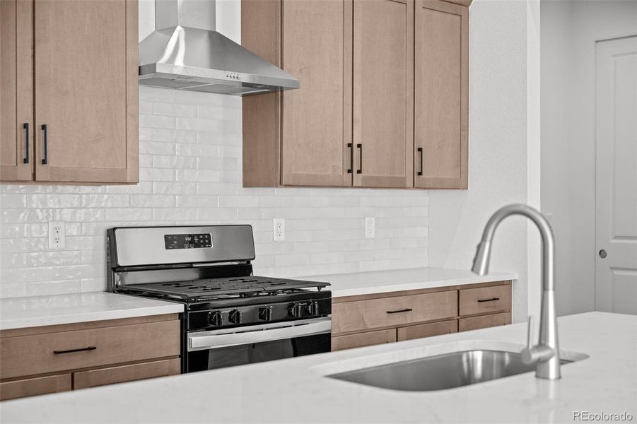 Furnished interior view inside a new home in Deer Creek, Littleton (Image 9).