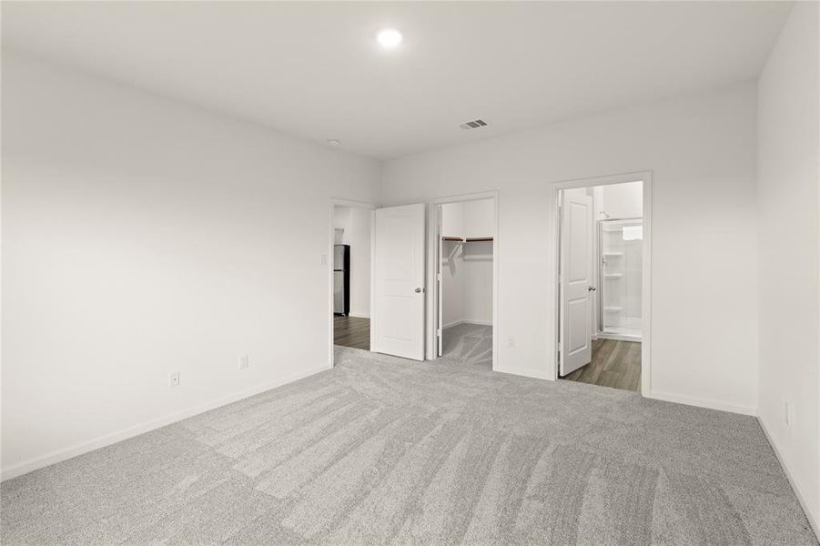 Spacious, unfurnished interior of a new home in Noble Ridge, Howe (Image 14).