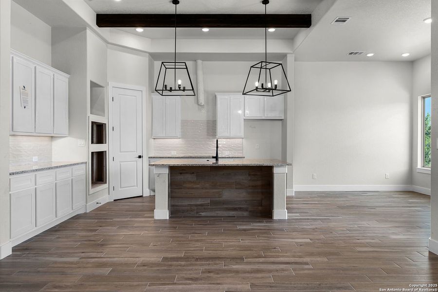 Image 36 of a home in .