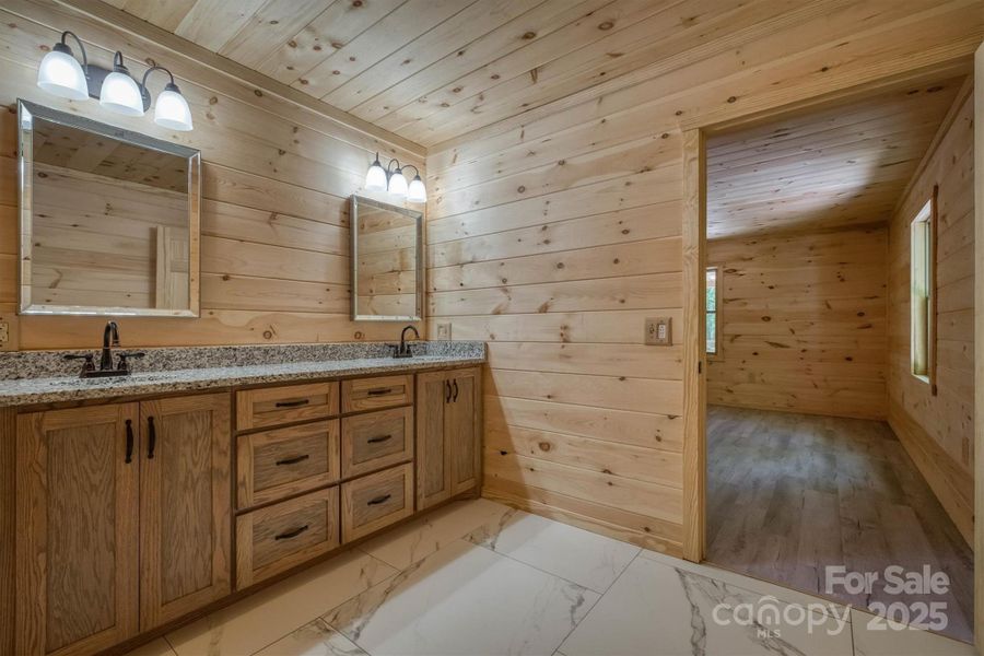 Furnished interior view inside a new home in , Valdese (Image 6).