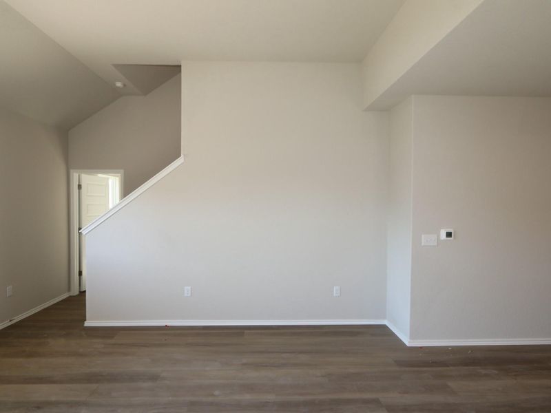 Spacious, unfurnished interior of a new home in Cascades at Onion Creek, Austin (Image 11).