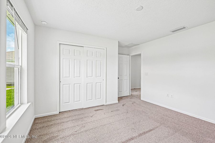 Spacious, unfurnished interior of a new home in , Jacksonville (Image 22).