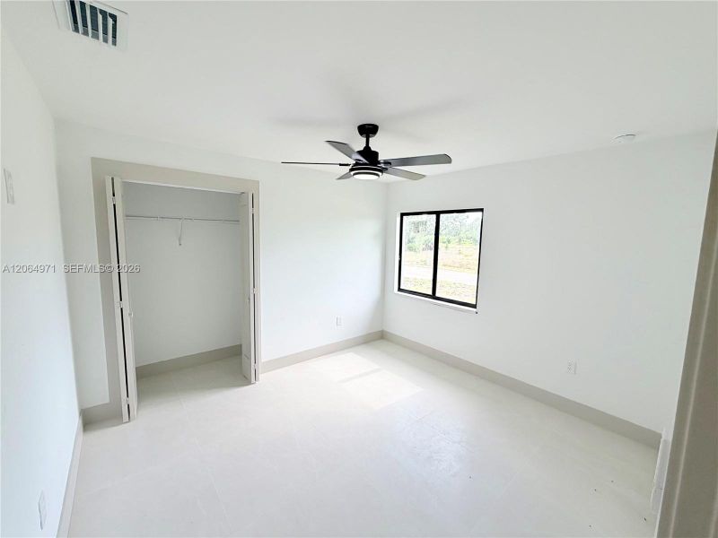 Spacious, unfurnished interior of a new home in , Lehigh Acres (Image 47).