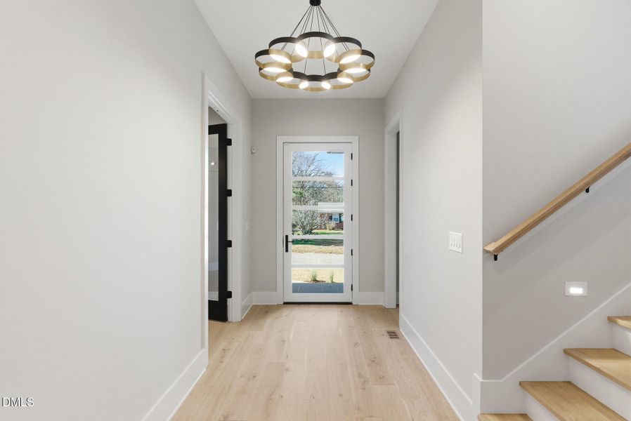 403 Carolyn Court-17