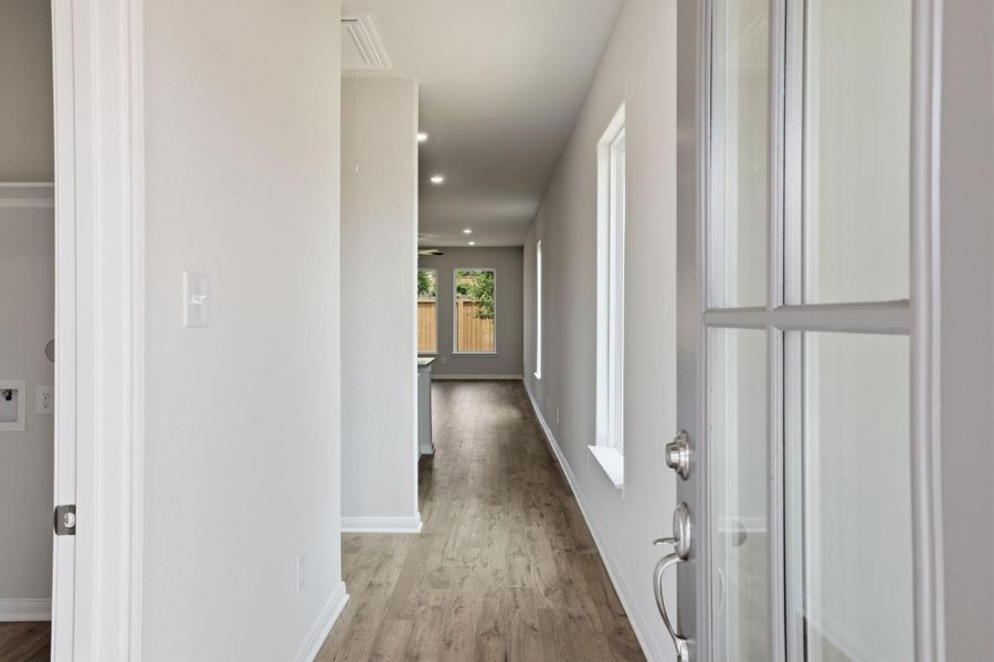Spacious, unfurnished interior of a new home in Magnolia Woods, Magnolia (Image 11).