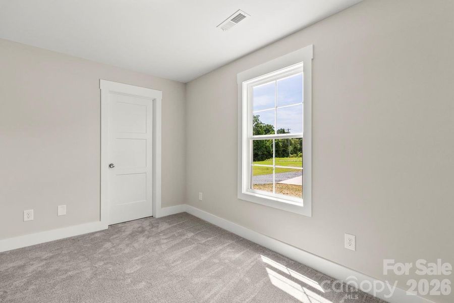 Spacious, unfurnished interior of a new home in , Lincolnton (Image 31).