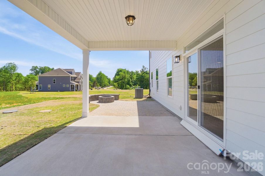 Exterior details and patio area of a home in Chasewood, Mint Hill (Image 20).