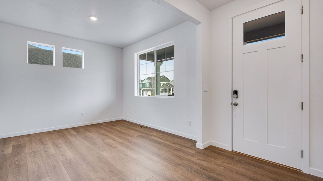Spacious, unfurnished interior of a new home in Silver Peaks, Lochbuie (Image 12). Spacious, unfurnished interior of a new home in Silver Peaks, Lochbuie (Image 12).