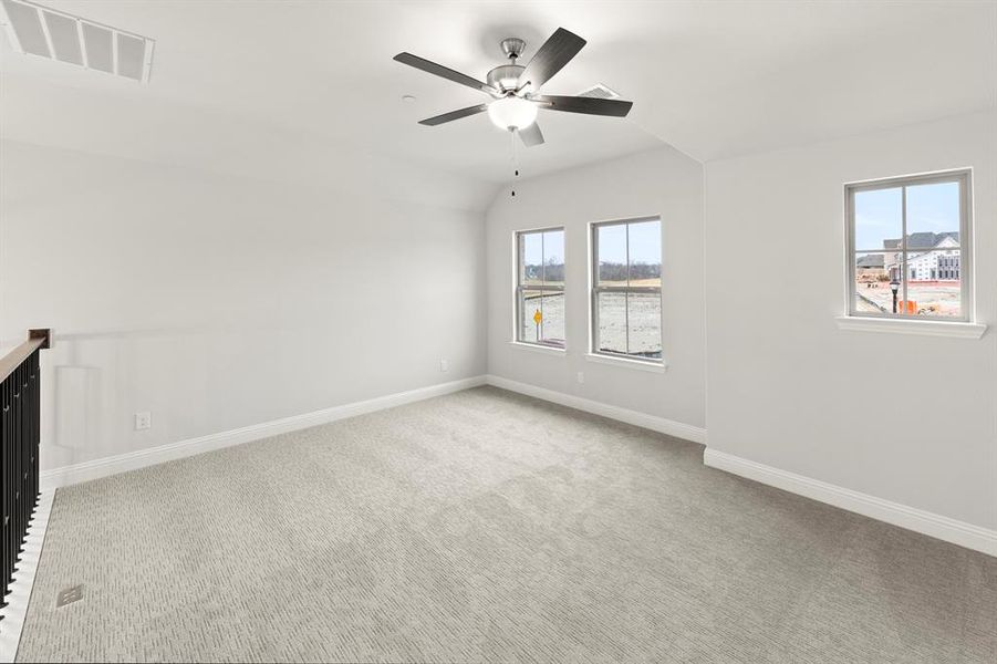 Spacious, unfurnished interior of a new home in Providence Cove, McKinney (Image 35).