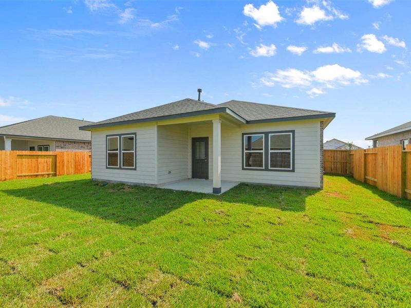 Exterior details and patio area of a home in River Ranch Meadows, Dayton (Image 2).