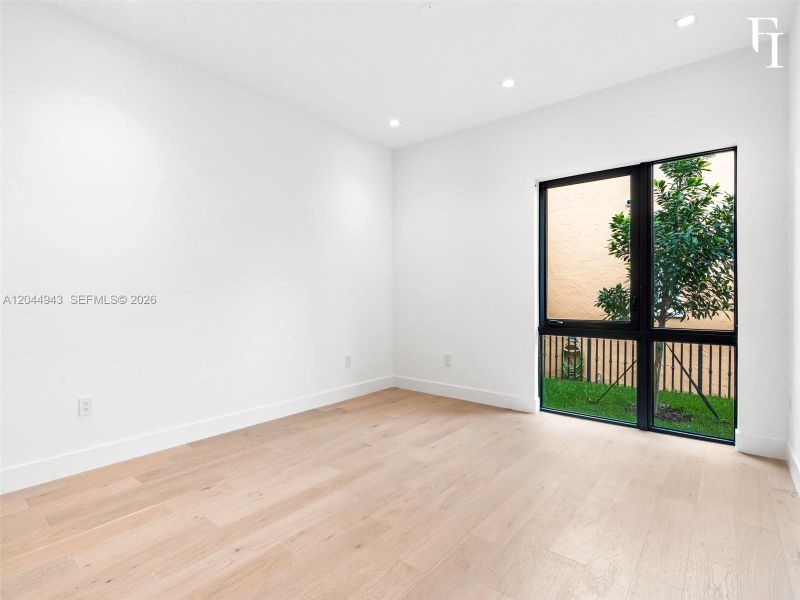 Spacious, unfurnished interior of a new home in , Coral Gables (Image 23). Spacious, unfurnished interior of a new home in , Coral Gables (Image 23).