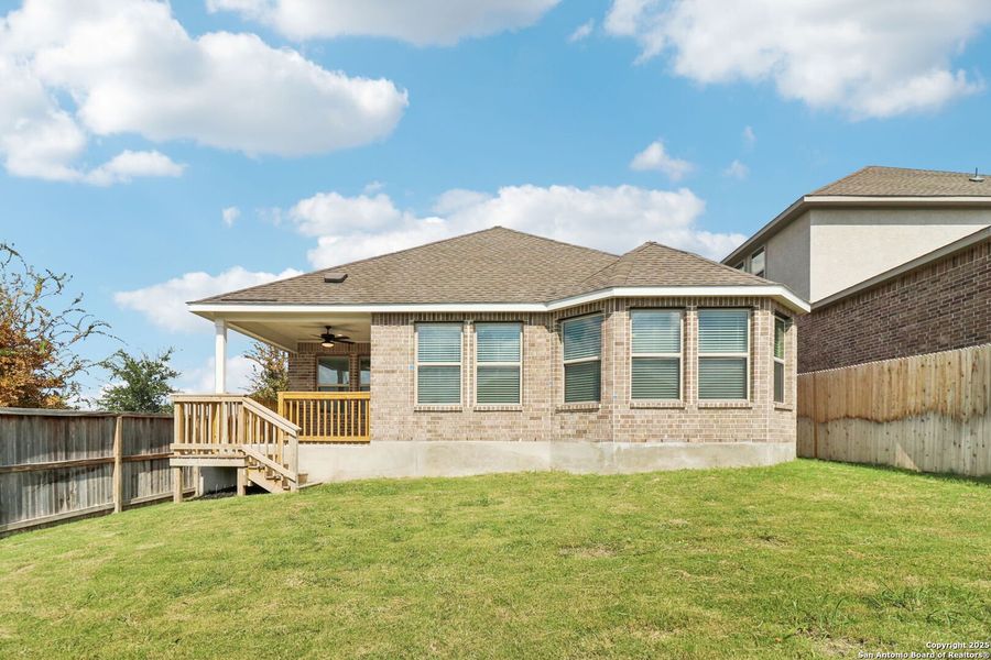 Exterior details and patio area of a home in Arcadia Ridge - Premier Series, San Antonio (Image 24).