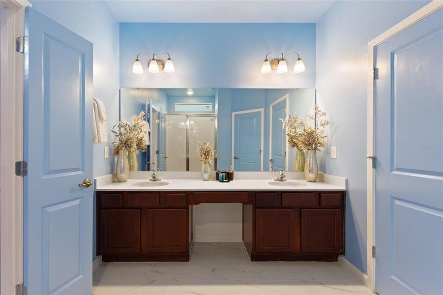 Furnished interior view inside a new home in , Kissimmee (Image 27).