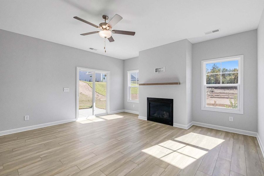 Fireplace with Floating Mantle Option