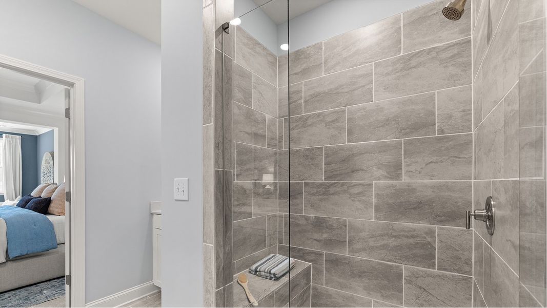 1975 Camden Owners Bath 2of2 F1 050825 1975 Camden Owners Bath 2of2 F1 050825