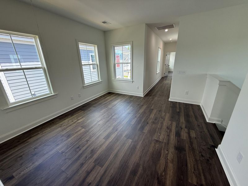 Spacious, unfurnished interior of a new home in , Summerville (Image 21).