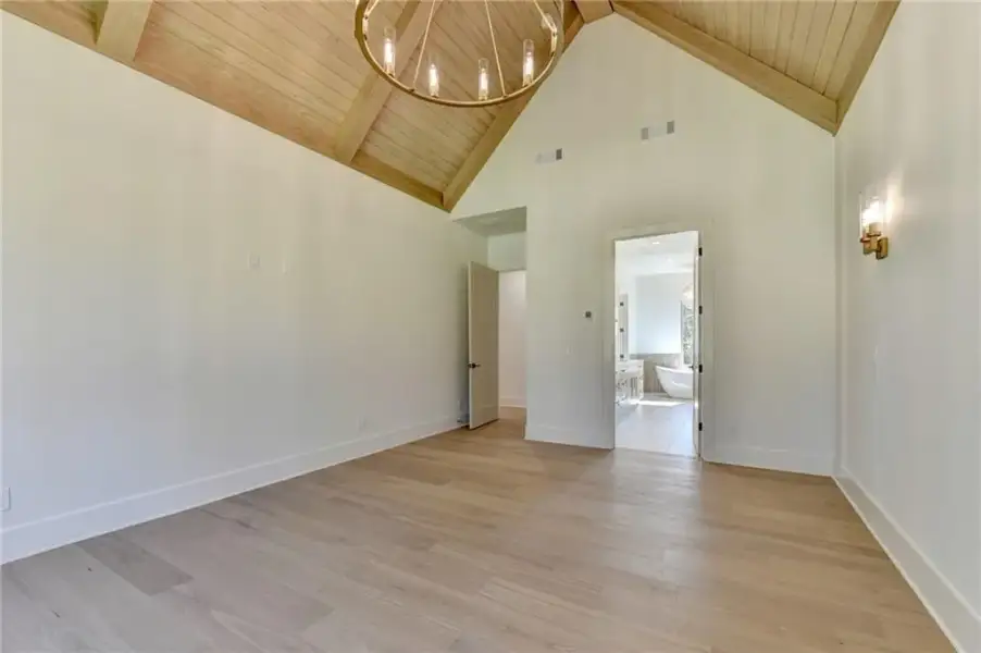 Spacious, unfurnished interior of a new home in Lyndon Creek, Milton (Image 56).
