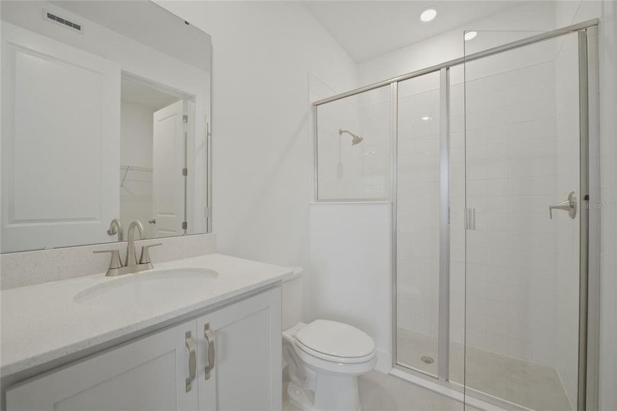 Furnished interior view inside a new home in , Winter Garden (Image 8).